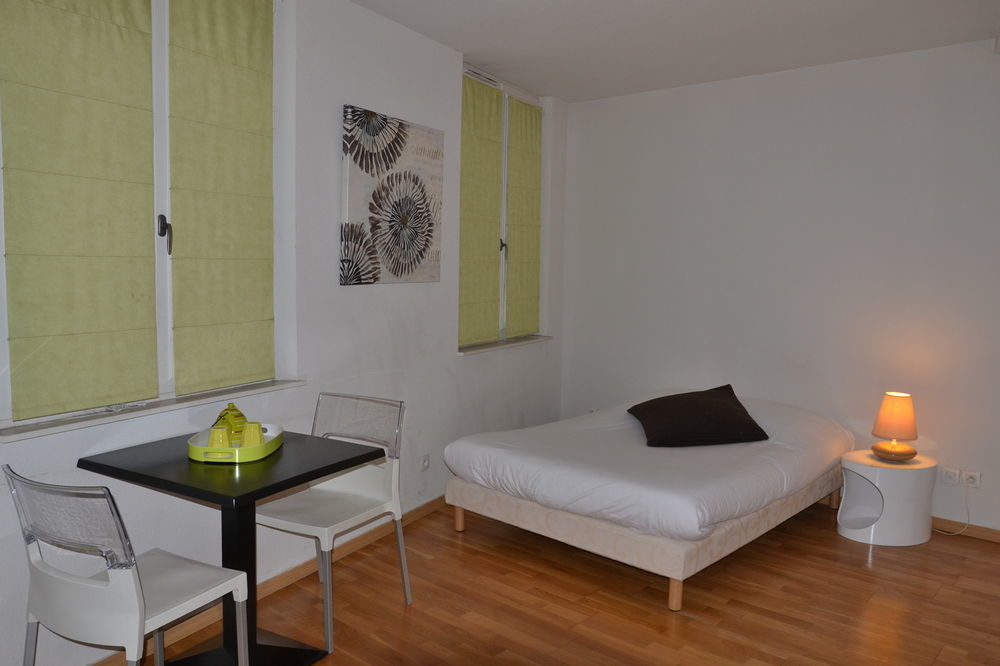 Apartahotel Residhotel Vieux Port 3*