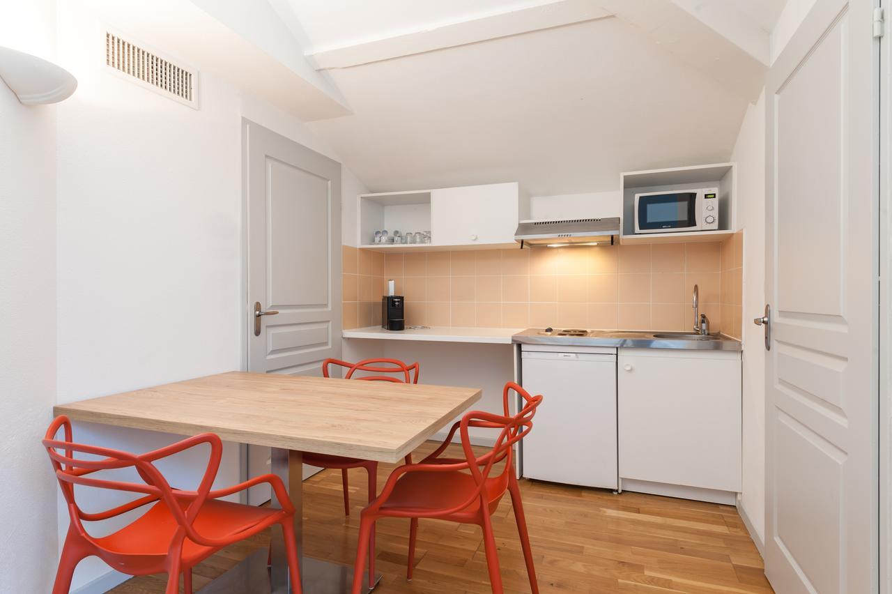 Residhotel Vieux Port Appart hôtel 3*
